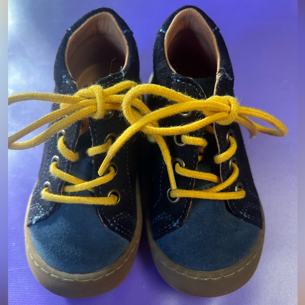 froddo Boys Blue suede boots with yellow laces Lightly worn Size EU 21